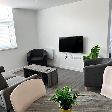 פטרבורו Ascot House Apartments מראה חיצוני תמונה