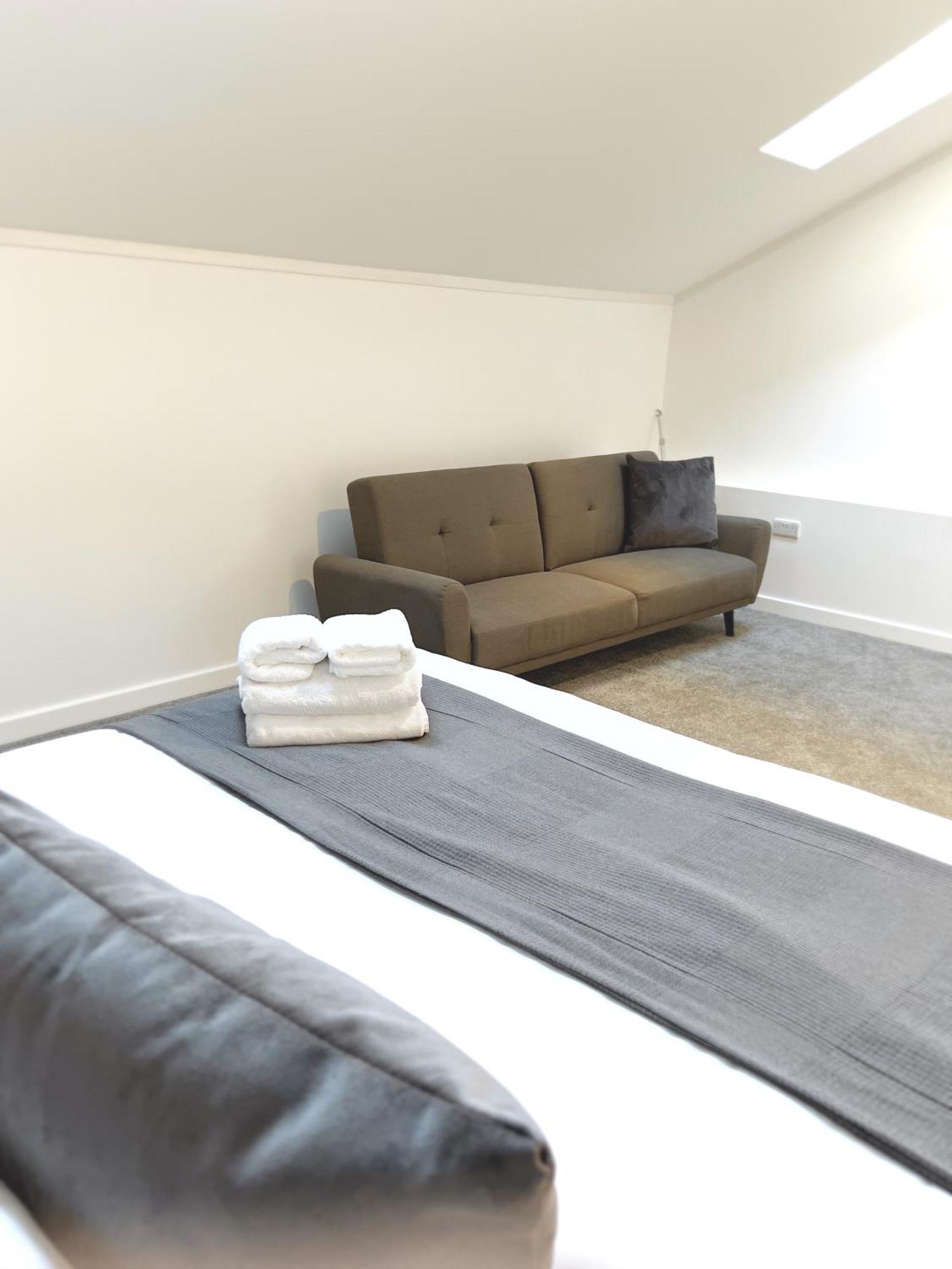 פטרבורו Ascot House Apartments מראה חיצוני תמונה